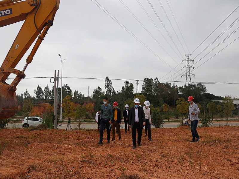 高新区厂前村至那艮村连接线道路工程施工现场1.jpg