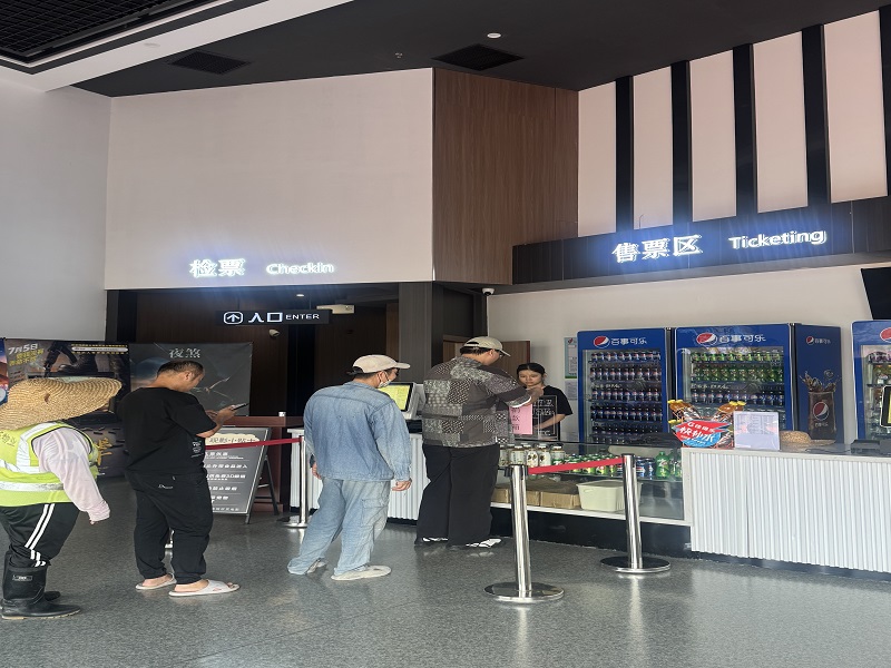 庙街分会场.jpg