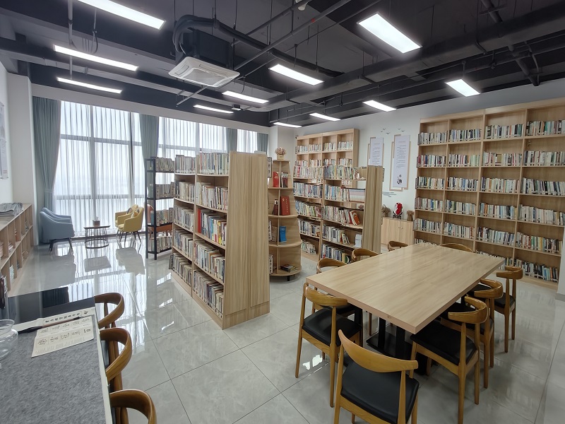 职工书屋.jpg
