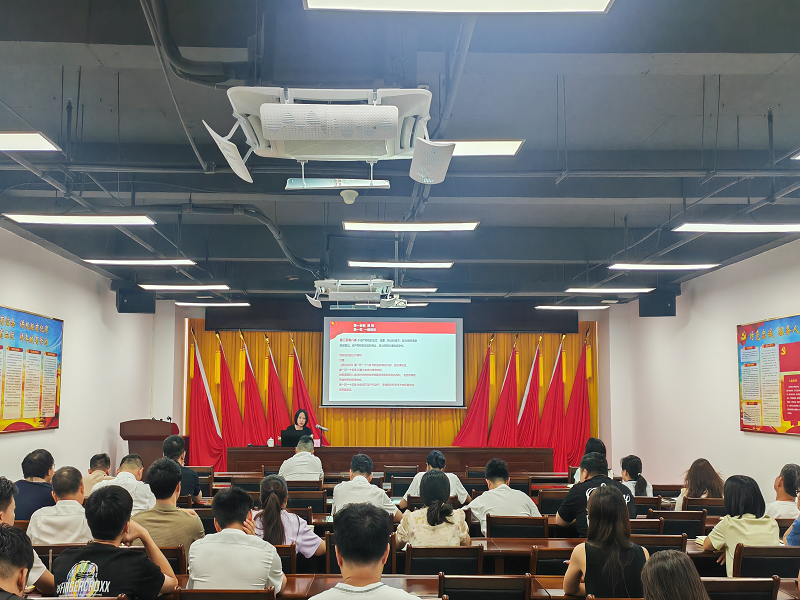 1780048423136488.png 讲座现场2.png